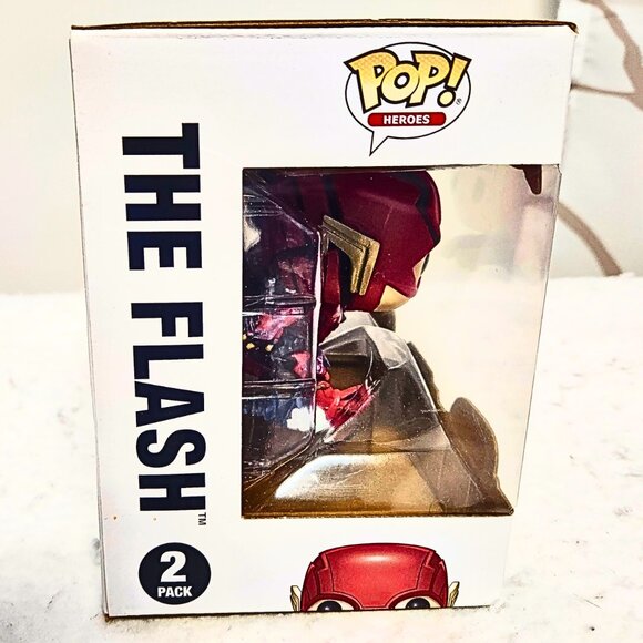 Funko Pop Superman & The Flash Vinyl Figures – 2 Pack (2018 Fall Convention) - Picture 3 of 9